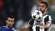 Juventus midfielder Miralem Pjanic controls the ball during the UEFA Champions League football match Juventus vs Olympique Lyonnais on November 2, 2016 at the Juventus stadium in Turin. (AFP / MARCO BERTORELLO)