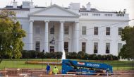 The front of the White House is closed to the public as construction has started on the Presidential reviewing stand, November 8, 2016, in Washington, DC. AFP / PAUL J. RICHARDS