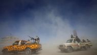 Houthi rebels parade during a rally held to mobilize fighters for battles against government forces, in Sanaa, Yemen December 1, 2016. REUTERS/Mohamed al-Sayaghi