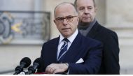 French Prime Minister Bernard Cazeneuve holds a press conference to announce that the state of emergency will be extended until July 2017 following a cabinet meeting at the Elysee presidential palace in Paris on December 10, 2016. (AFP PHOTO / Thomas SAMS