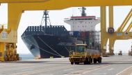 A ship decks at Hamad port in Doha, June 14, 2017 (REUTERS / Naseem Zeitoon) 