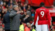 Manchester United manager Jose Mourinho speaks with Romelu Lukaku REUTERS/Andrew Yates
