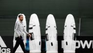 England's coach Gareth Southgate walks onto the pitch for a training session in Repino on July 10, 2018 ahead of their semi-final match against Croatia during the Russia 2018 World Cup football tournament. / AFP / ADRIAN DENNIS