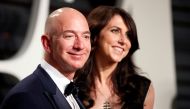 Amazon boss Jeff Bezos and his then wife MacKenzie Bezos during Oscars Vanity Fair Party 89th Academy Awards Beverly Hills, February 26, 2017. Reuters/Danny Moloshok