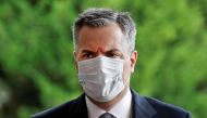 Lebanese Prime Minister Mustapha Adib, wearing a protective face masks, arrives to meet with the French President at the Presidential palace in Baabda east of the Lebanese capital Beirut on September 1, 2020. / AFP / X07238 / GONZALO FUENTES