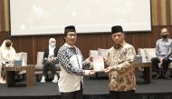 Ambassador of Indonesia, Ridwan Hassan, and others at the launch of “Mutiara Inspirasi dari Qatar” (The Pearl of Inspiration from Qatar) on December 4, 2021.
