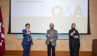 Maryam Al Mannai (right), with Dean César Malavé (centre). 