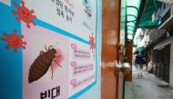 Guidelines on responding to infectious diseases and bedbugs are seen in an alley in Seoul in this photo taken Sunday. (Yonhap)
