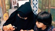 Henna artist Sumayya Khan making a design. Pic: Salim Matramkot/The Peninsula