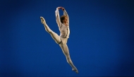 (FILES) Ballet dancer Vladimir Shklyarov from the Mariinsky Ballet performs during a dress rehearsal of 'Tchaikovsky Pas de Deux' at the Saddlers Wells theatre in London, on October 15, 2008. (Photo by Carl DE SOUZA / AFP)
