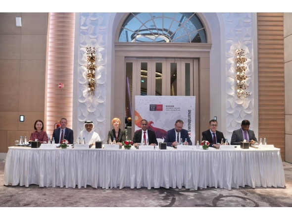 Ambassador of Australia to Qatar H E Shane Flanagan (2nd left), Vice-Chairman of BUC Dr. Hassan Al-Derham (3rd left), Vice-Chancellor and President of Swinburne University of Technology Professor Pascale Quester (4th left), with other officials during the event. Pics: Ahmed Barakat / The Peninsula