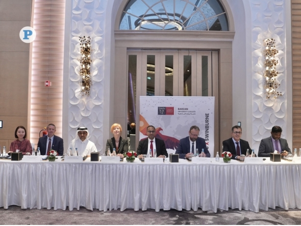 Ambassador of Australia to Qatar H E Shane Flanagan (second left); Vice-Chairman of BUC, Dr. Hassan Al-Derham (third left); Vice-Chancellor and President of Swinburne University of Technology, Professor Pascale Quester (fourth left); and other officials at the press conference yesterday. Pics: Ahmed Barakat / The Peninsula