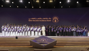 Amir honours 108 Qatar’s Education Excellence Award winners
