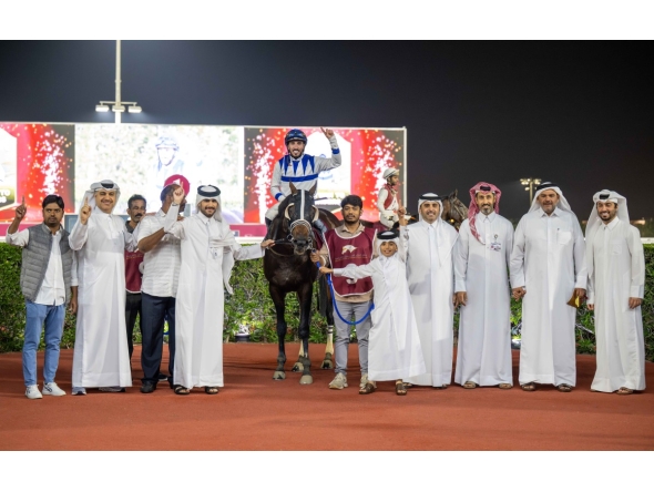 The connections of Return To Senders celebrate their win. PICS: Juhaim/QREC