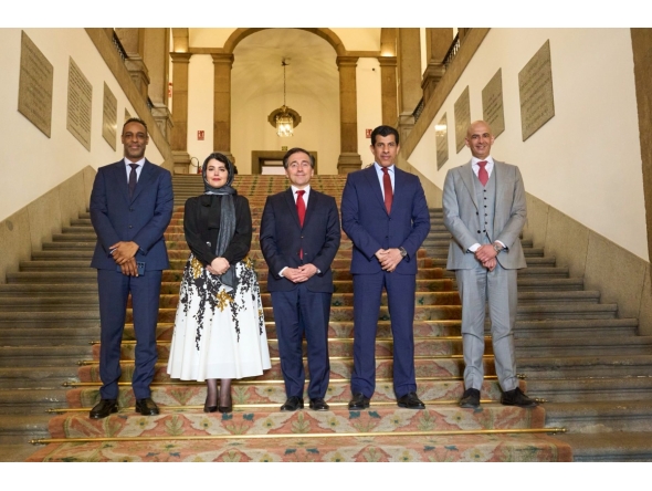 Ambassador of Qatar to Spain H E Salem bin Mubarak Al Shafi (second right) with Spanish Minister of Foreign Affairs H E Jose Manuel Albares (centre) and other ambassadors. 