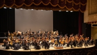 The performances are designed to appeal to both Arabic and English-speaking families. (FIle photo)
