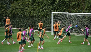 Mexico’s players take part in a training session on the eve of the match against South Africa. (AFP)