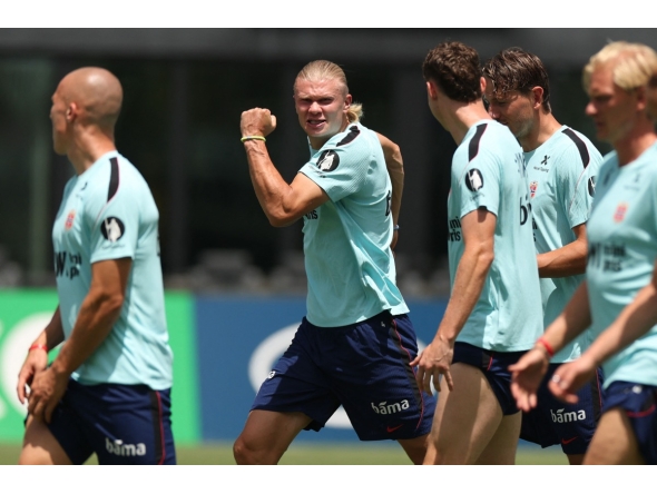 Norway's forward #09 Erling Braut Haaland takes part in a training session at the Inter Miami CF Training Facility in Fort Lauderdale on July 9, 2026, during the 2026 World Cup football tournament. (Photo by PATRICIA DE MELO MOREIRA / AFP)