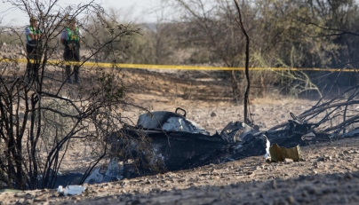 Wreckage of the small plane involved in a fatal accident that claimed the lives of its 13 occupants is pictured in the Vista Alegre district, Nazca, Peru, on August 1, 2026. Photo by Mariajulia VAREMAN / AFP