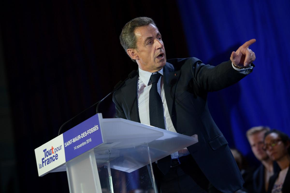 Nicolas Sarkozy, former French president and candidate for the right-wing Les Republicains (LR) primaries ahead of the 2017 presidential election, speaks during a campaign meeting in Saint-Maur-des-Fosses, southeast of Paris, on November 14, 2016. (AFP / 
