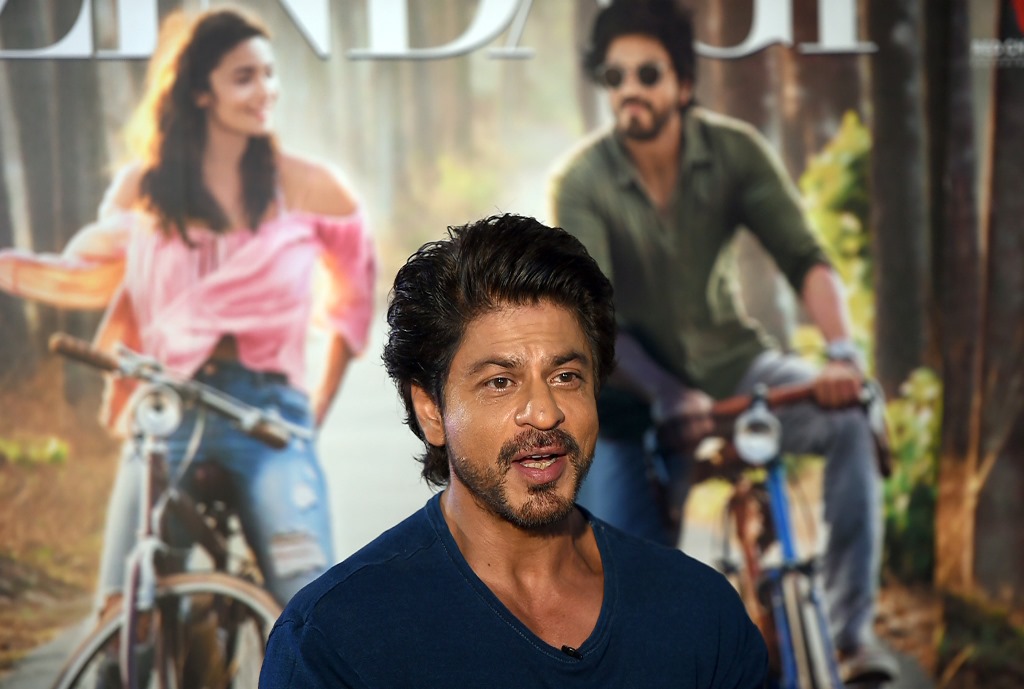 In this photograph taken on November 16, 2016, Bollywood actor Shah Rukh Khan speaks during an interview with AFP in Mumbai. AFP / PUNIT PARANJPE 