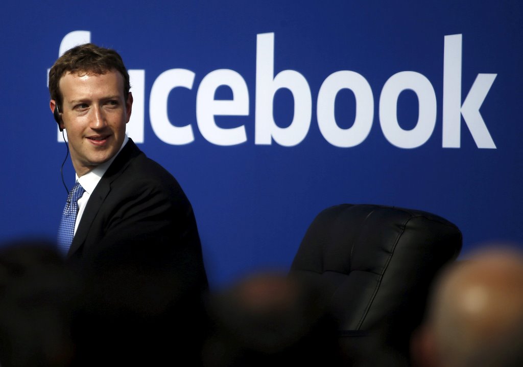 Facebook CEO Mark Zuckerberg is seen on stage during a town hall at Facebook's headquarters in Menlo Park, California September 27, 2015. REUTERS/Stephen Lam/File Photo
