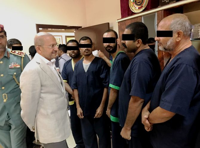 A school dropout, Firoz Merchant can speak several languages and personally interview the inmates. His task ends when the prisoner reunites with his family.