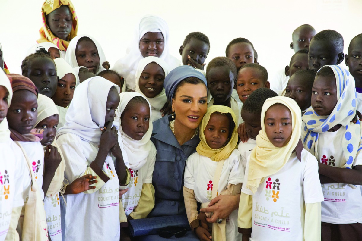 H H Sheikha Moza bint Nasser visits Alternative Learning Center in Khartoum.  Pic: Aisha Al Musallam/ HHOPL