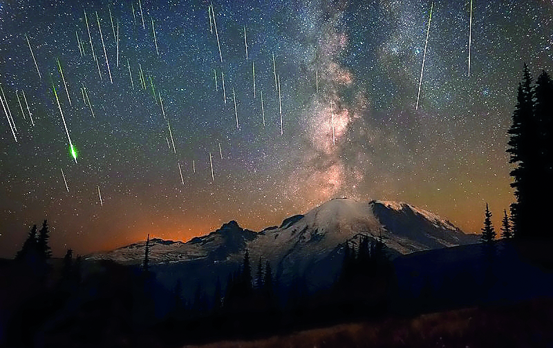 A view of the Delta Aquarid meteor appeared last year. 