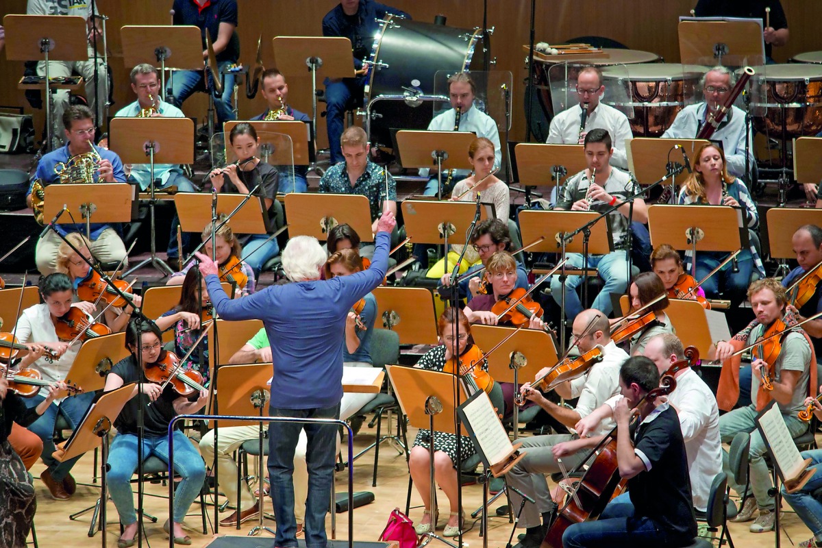 Conductor of Honor Dmitrij Kitajenko rehearses with the Qatar Philharmonic Orchestra ahead of his first appearance in the Philharmonic’s 10th season tomorrow at 7.30pm at QNCC.
