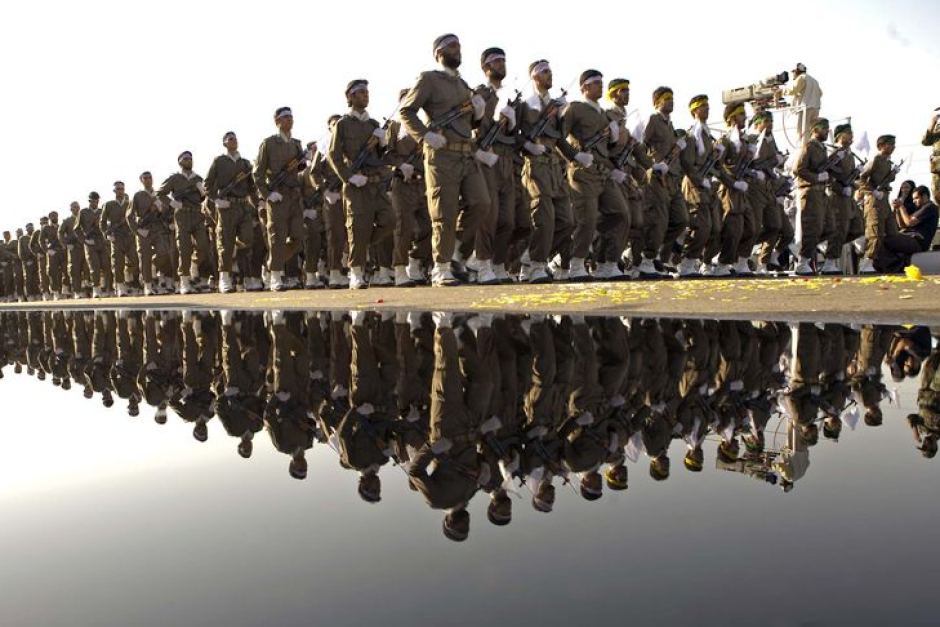 The Revolutionary Guards, Iran’s most powerful military force which also oversees an economic empire worth billions of dollars, have been fighting in support of Syrian president Bashar al-Assad for several years. (Reuters /  Morteza Nikoubazl) 