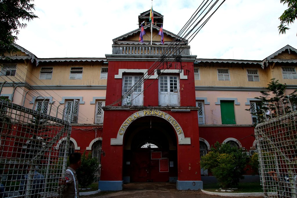 A security officer stands guard in front of Insein Prison in Yangon, Myanmar December 29, 2017. Picture taken December 29, 2017. REUTERS/Stringer 