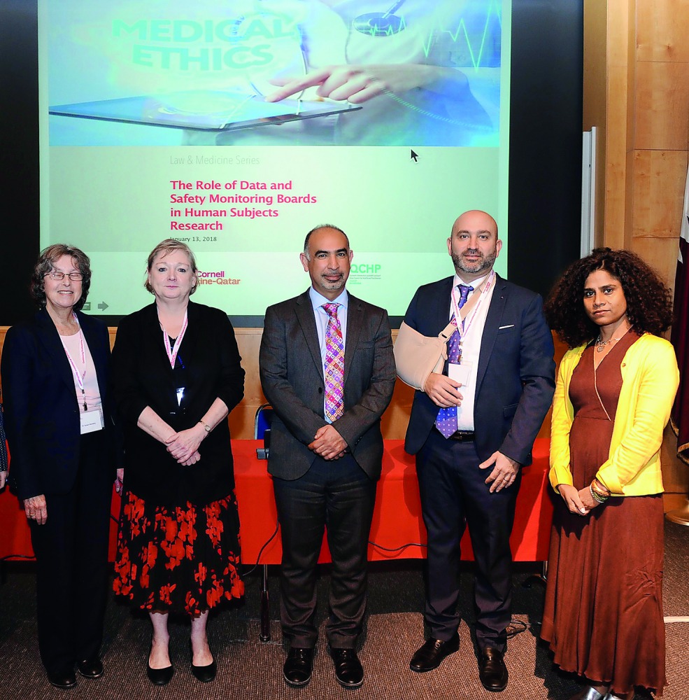 Experts and participants pose at the conference in Weill Cornell Medicine – Qatar’s Law and Medicine series. 