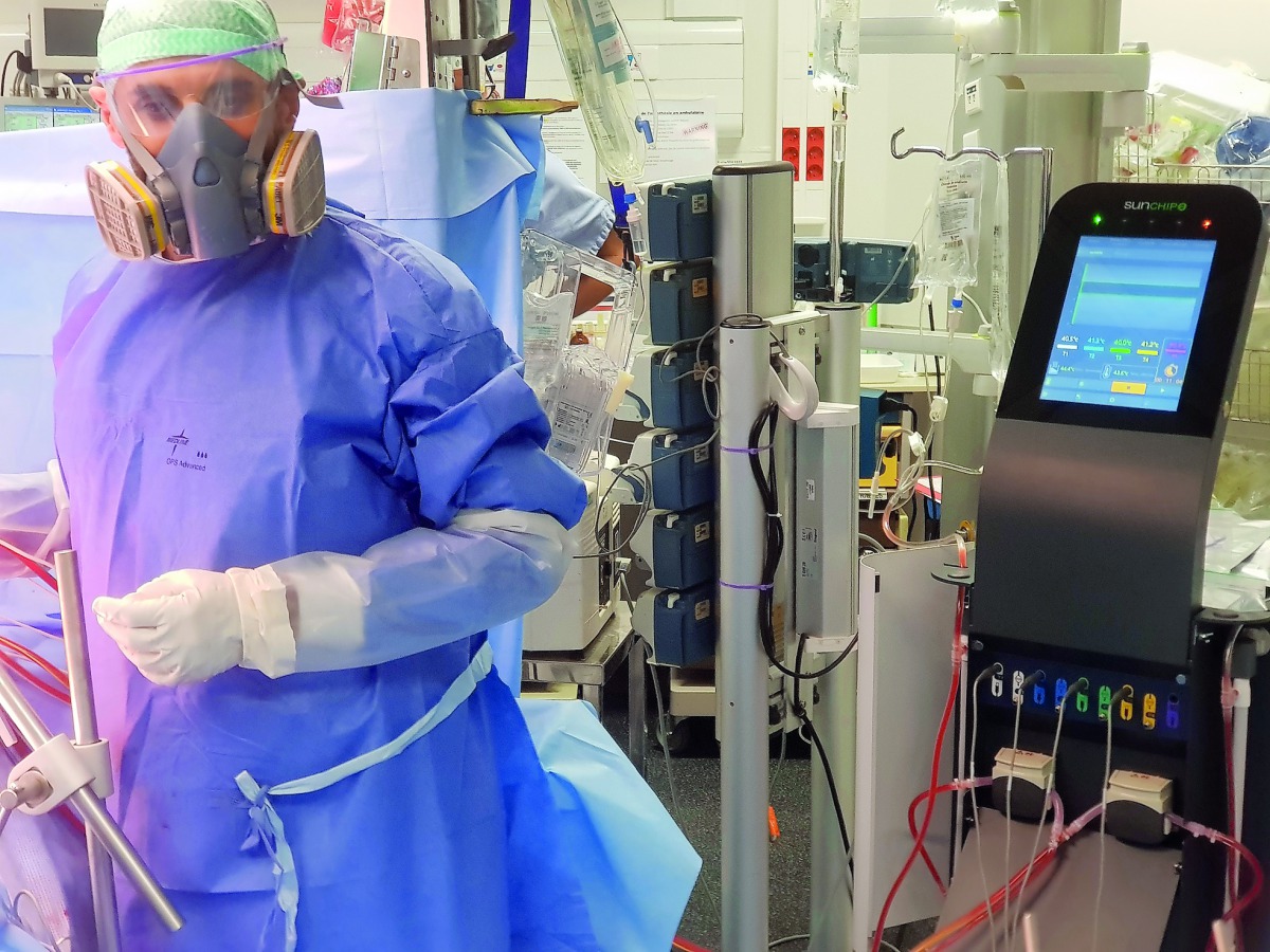 Dr Arash Rafii Tabrizi in the operation theater.