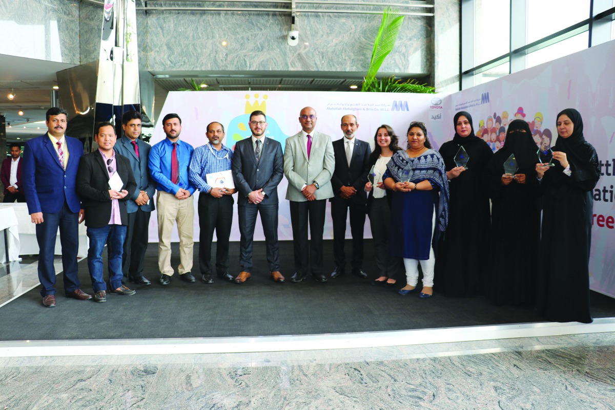 R K Murugan, Acting Chief Executive Officer, with the winners of 13th Toyota Dream Car Contest at the award ceremony. 