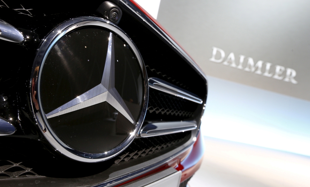 The Mercedes-Benz logo is seen before the company's annual news conference in Stuttgart, Germany, February 4, 2016. Reuters/Michaela Rehle 