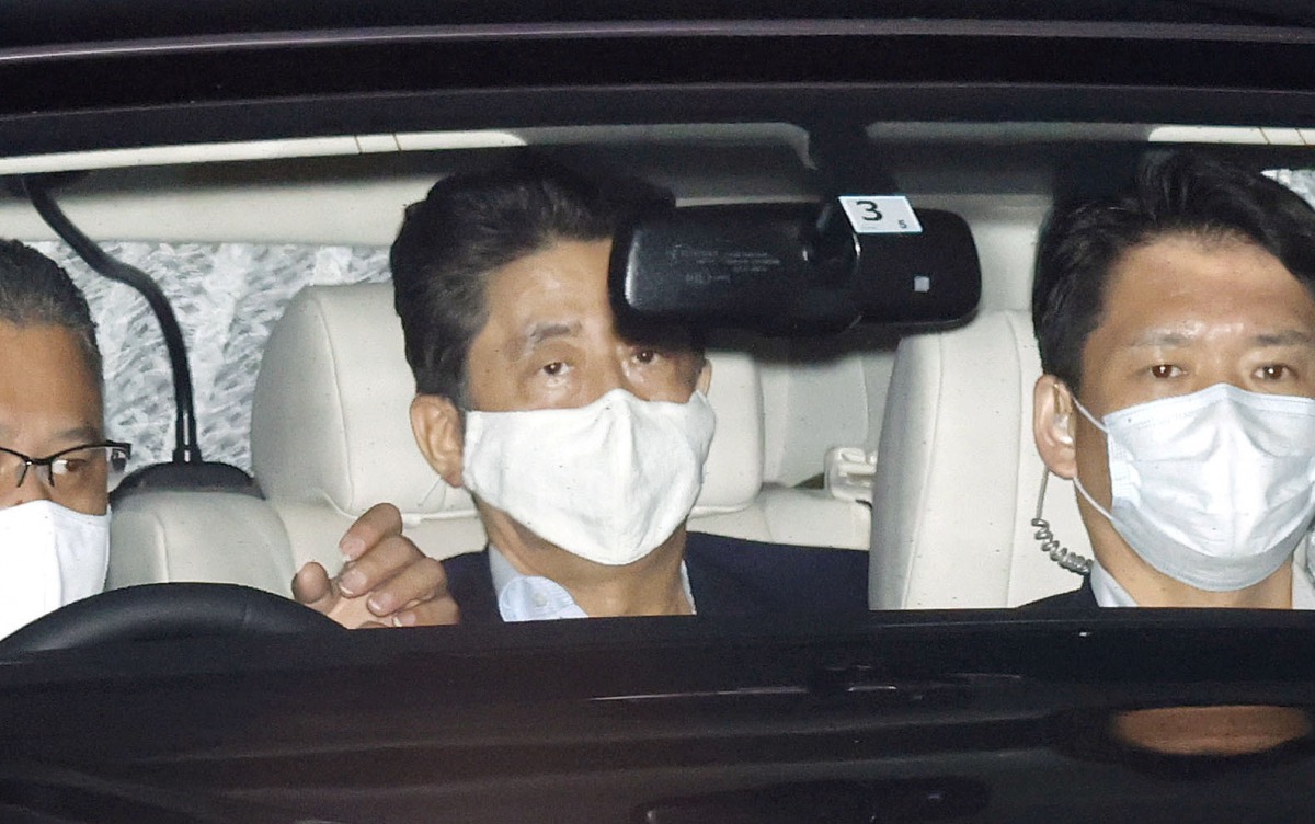 Japanese Prime Minister Shinzo Abe arrives at his residence as he returns from Keio University Hospital in Tokyo, Japan, in this photo taken by Kyodo, August 17, 2020. Mandatory credit Kyodo/via REUTERS
