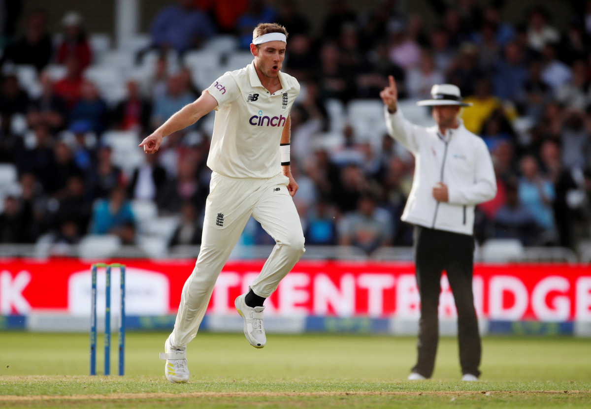 FILE PHOTO: Cricket - First Test - England v India - Trent Bridge, Nottingham, Britain - August 7, 2021 England's Stuart Broad celebrates taking the wicket of India's KL Rahul Action Images via Reuters/Paul Childs/File Photo
