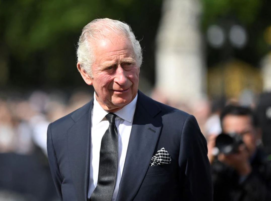 Britain's King Charles looks on outside Buckingham Palace, following the passing of Britain's Queen Elizabeth, in London, Britain, September 9, 2022. (REUTERS/Toby Melville)