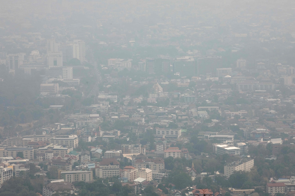 A general view shows hazy conditions due to high level of air pollution in Chiang Mai in northern Thailand on March 10, 2023. Photo by AFP