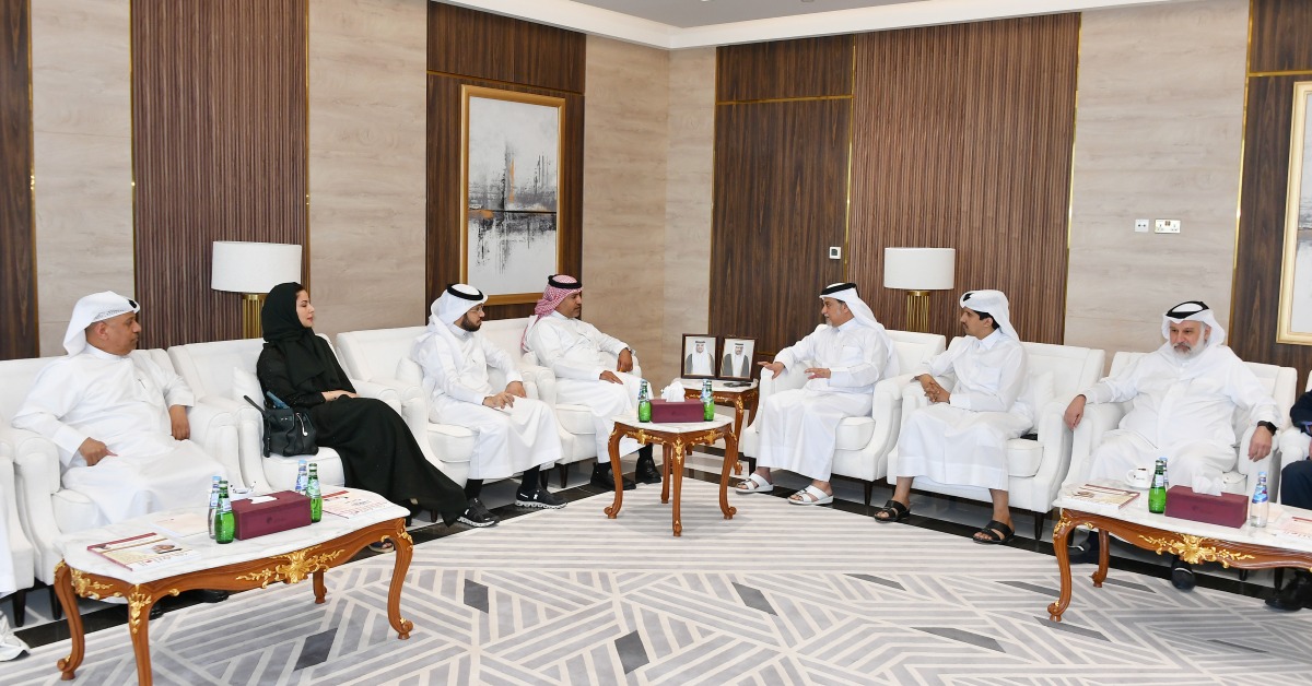 Qatar, Asharqia Chambers officials during the meeting.