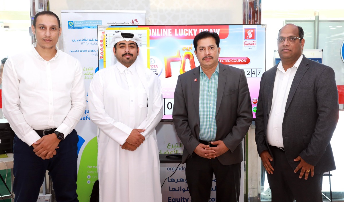 MoCI officials and representatives of Safari Management at the sixth and final draw of mega promotion ‘Win 25 Toyota Raize Cars’.
