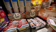 Mints inspired by Republican Presidential candidate Donald Trump and Democratic Presidential candidate Hillary Clinton are pictured at It's Sugar candy shop in Pasadena, California U.S., October 30, 2016. Reuters/Mario Anzuoni