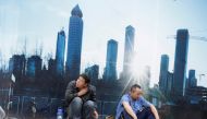 Workers rest outside a construction site in Beijing central business district, China, July 15, 2016 (REUTERS / Jason Lee) 