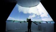 FILE PHOTO: A Venezuelan soldier practises on an anti-aircraft artillery simulator as part of a defensive military exercise in conjunction with the general public in Caracas March 14, 2015. REUTERS/Carlos Garcia Rawlins/File photo