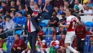 Arsenal manager Unai Emery gestures. Reuters/Andrew Couldridge 