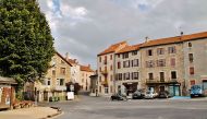 A view of Chambon-le-Château Photo courtesy Bastien.pierre / CC BY-SA 4.0 / Wikimedia Commons