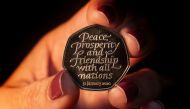 A handout photo released by Britain's HM Treasury in London on January 24, 2020, shows the obverse, or back, of a new Brexit-themed 50p coin, that will go into circulation on January 31, the day that Britain will leave the European Union. AFP / HM Treasur