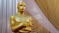  An Oscar statue stands along the red carpet arrivals area in preparation for the 92nd Academy Awards in Los Angeles, California, U.S., February 8, 2020. REUTERS/Mike Blake TPX IMAGES OF THE DAY 