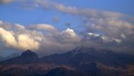 A view of the Popocatepetl volcano taken in Santiago Xalitzintla, Puebla state, Mexico on May 25, 2023. (Photo by Claudio Cruz / AFP)
 